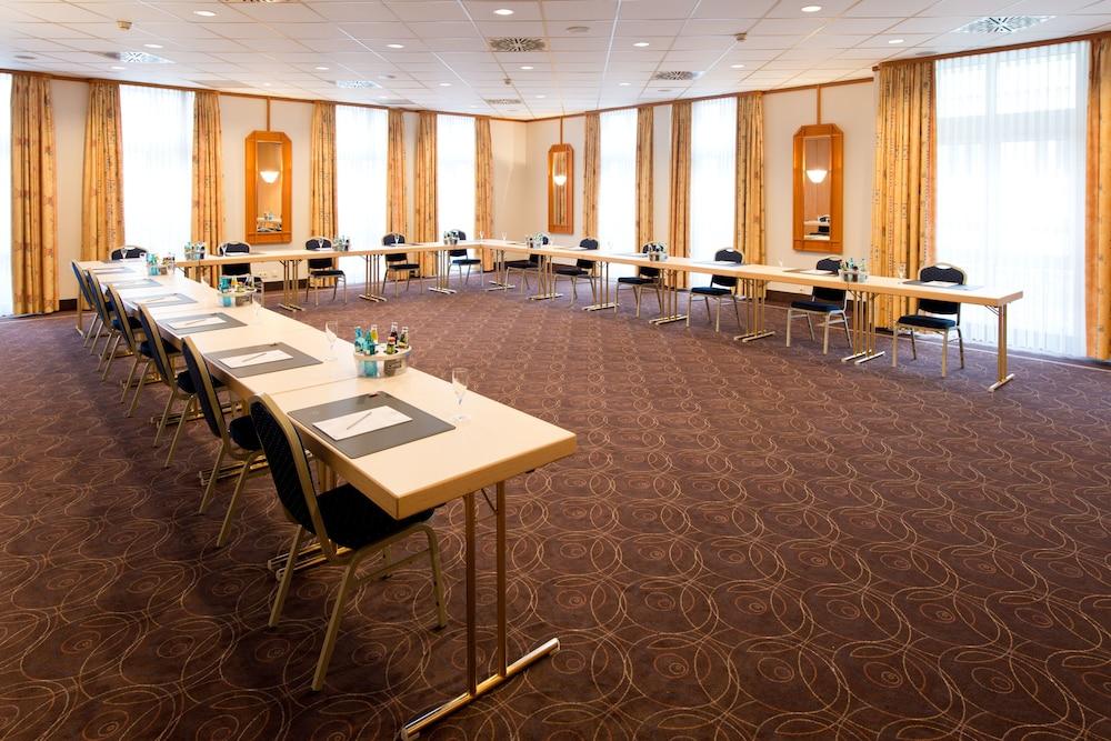 Achat Hotel Neustadt an der Weinstraße エクステリア 写真