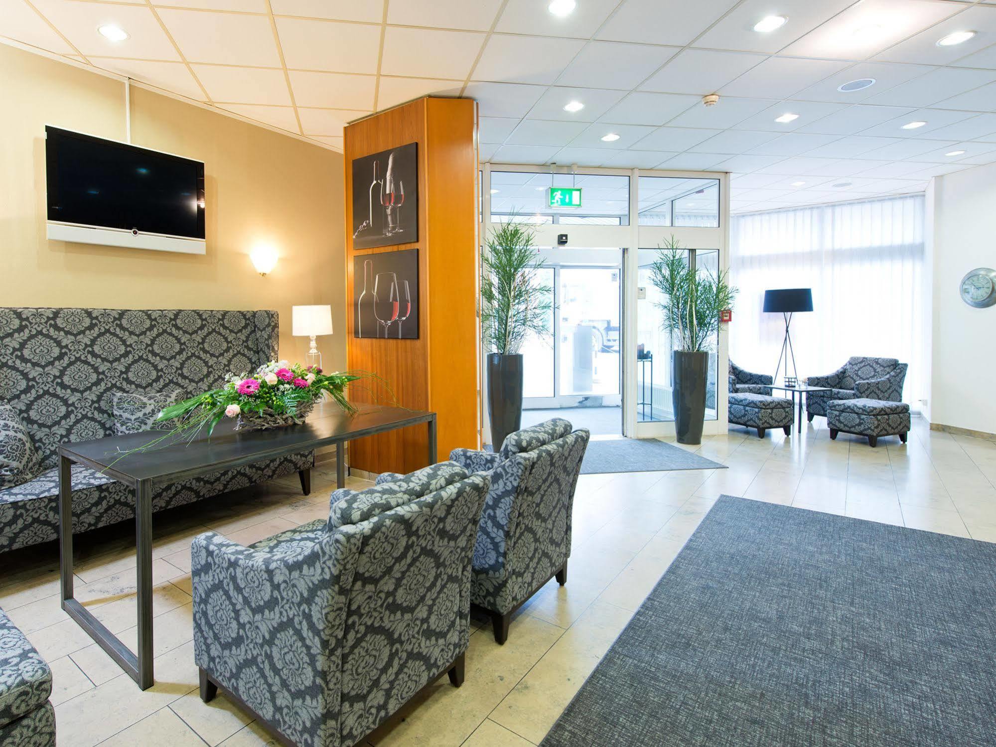 Achat Hotel Neustadt an der Weinstraße エクステリア 写真