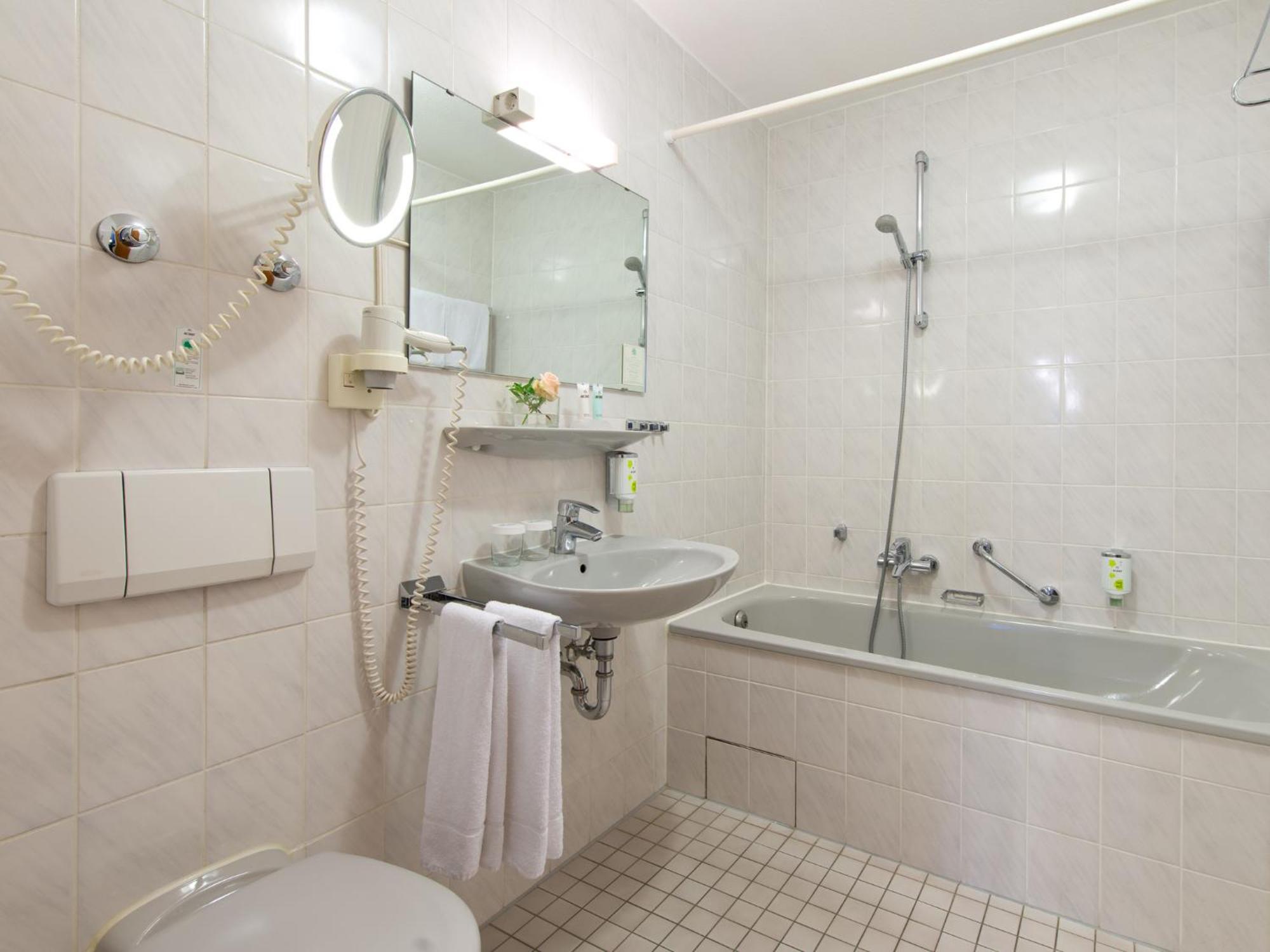 Achat Hotel Neustadt an der Weinstraße エクステリア 写真
