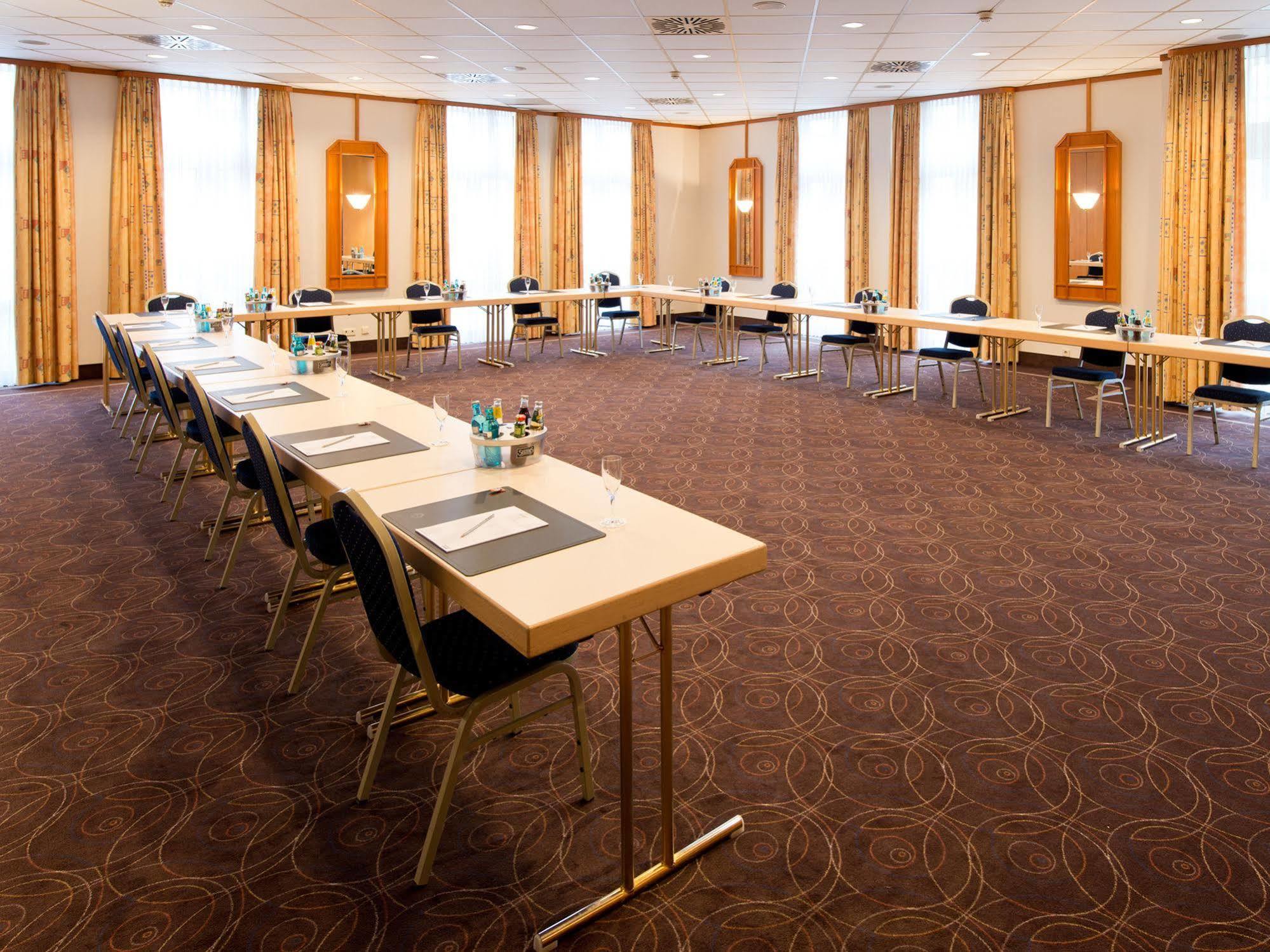 Achat Hotel Neustadt an der Weinstraße エクステリア 写真